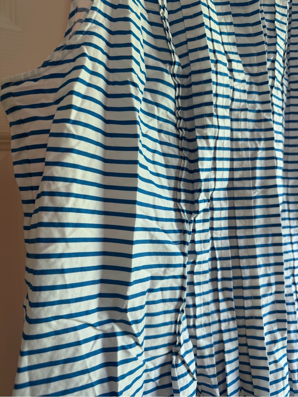 Jones New York White and Blue Striped Sleeveless Tank - Picture 2 of 10